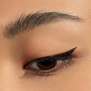 Essence Quick Wing! stamp eyeliner