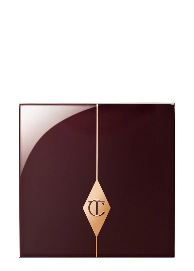 Charlotte Tilbury eyeshadow palette with shimmering nude-pink / Pillow Talk