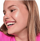 Essence Baby Got Glow Highlighter Stick
