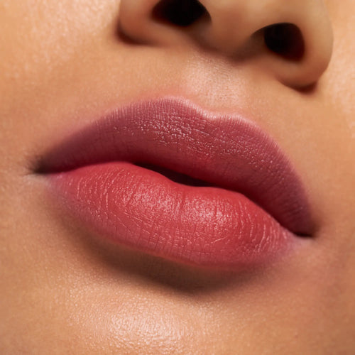 Essence Blur Soufflé Matte Lip Cream