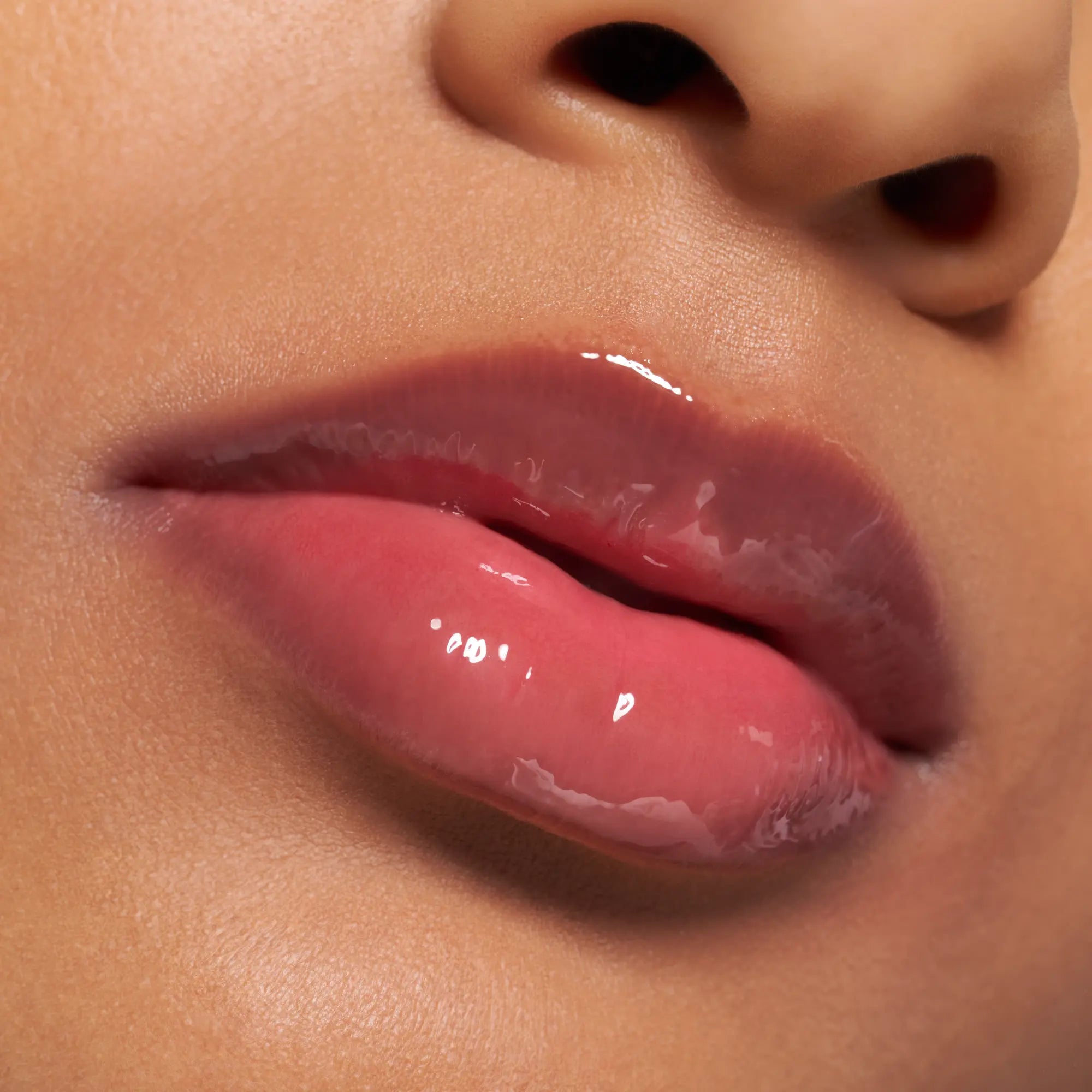 Essence  What The Fake Plump. Lipgloss