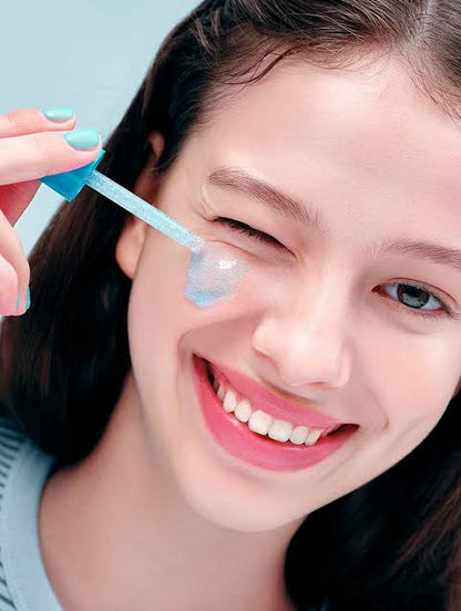 EQQUAL BERRY Hyaltoin Flooding Serum