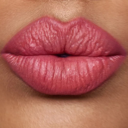 Charlotte Tilbury Airbrush Flawless Lip Blurr
